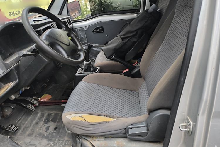 Used Wuling Zhiguang 2020 1.2L Practical Model China VI LSI Left Front Seat
