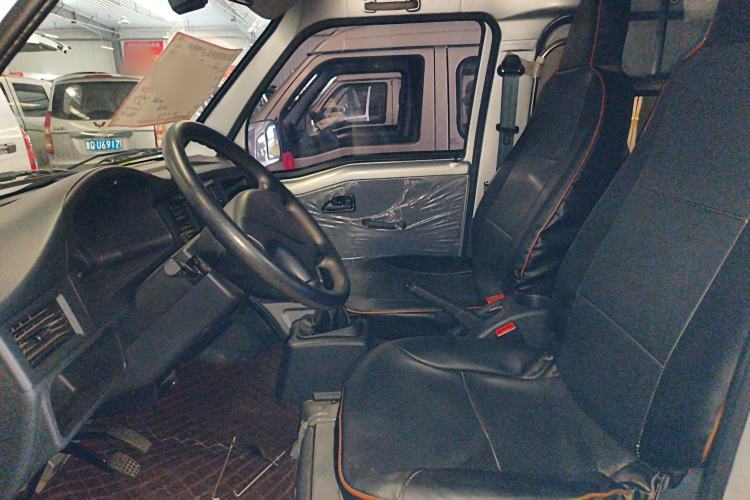 Used Wuling Zhiguang 2020 1.2L Van Utility Model China VI Emission Standard 2 Seats LSI Left Front Seat