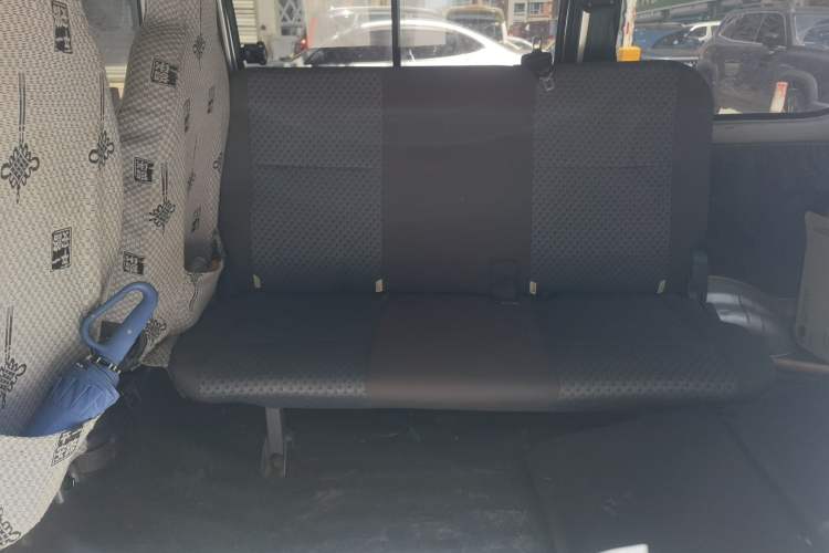 Used Wuling Zhiguang 2020 1.2L Practical Model China VI LSI Left Rear Seat