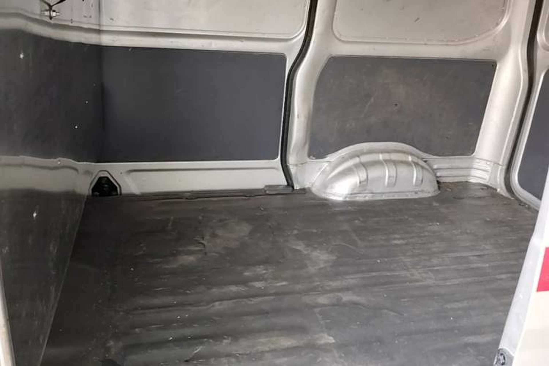 Used Wuling Zhiguang 2020 1.2L Van Utility Model China VI Emission Standard 2 Seats LSI Left Rear Seat
