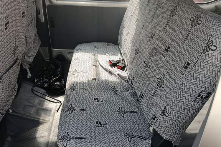 Used Wuling Zhiguang 2020 1.2L Practical Model China VI LSI Left Rear Seat
