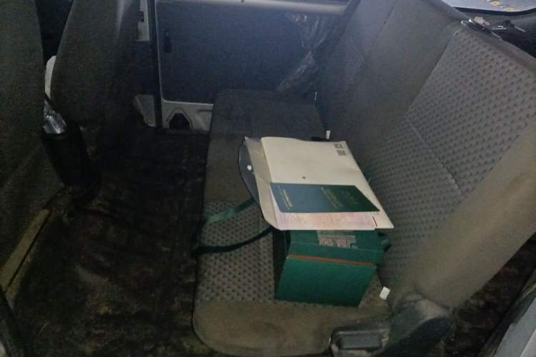 Used Wuling Zhiguang 2020 1.2L Practical Model China VI LSI Left Rear Seat