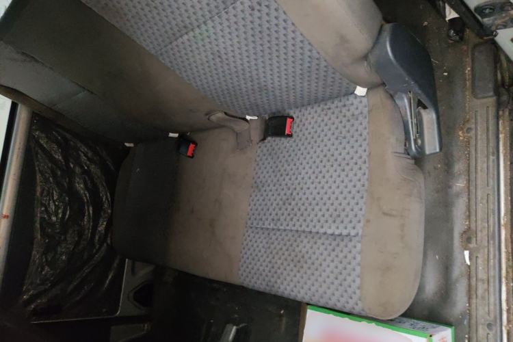Used Wuling Zhiguang 2020 1.2L Practical Model China VI LSI Left Rear Seat