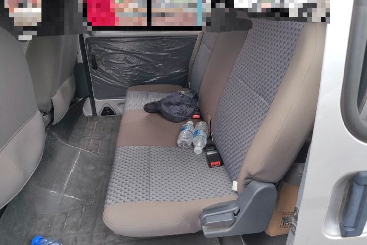 Used Wuling Zhiguang 2020 1.2L Practical Model China VI LSI Left Rear Seat