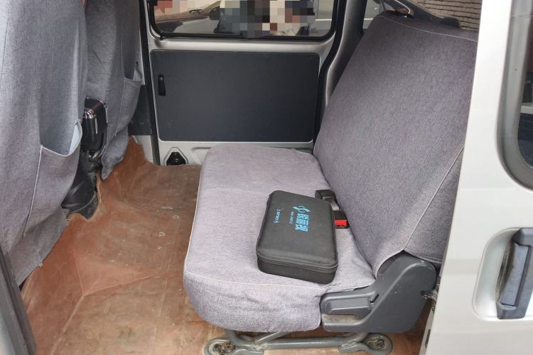 Used Wuling Zhiguang 2020 1.2L Practical Model China VI LSI Left Rear Seat
