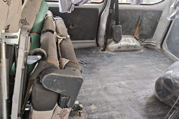 Used Wuling Zhiguang 2020 1.2L Practical Model China VI LSI Left Rear Seat