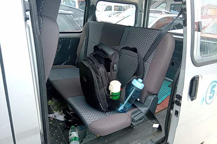 Used Wuling Zhiguang 2020 1.2L Practical Model China VI LSI Left Rear Seat