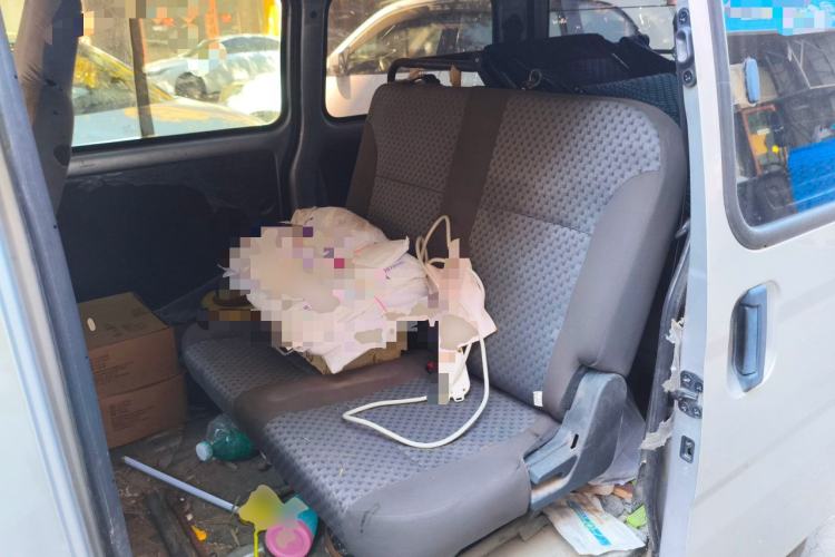 Used Wuling Zhiguang 2020 1.2L Practical Model China VI LSI Left Rear Seat