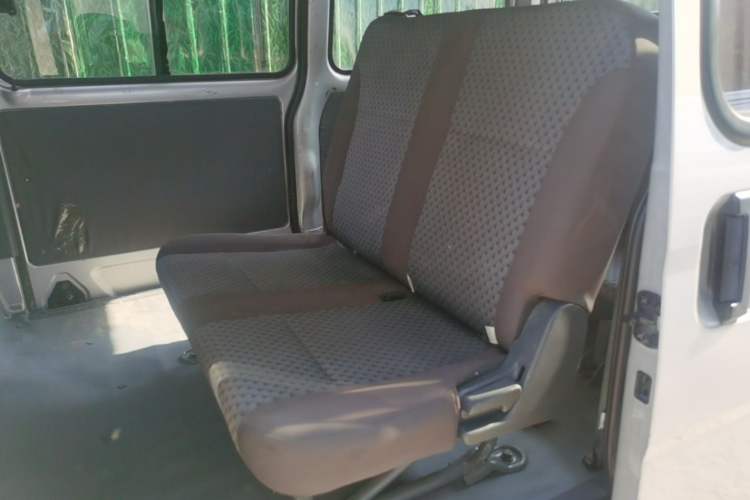 Used Wuling Zhiguang 2020 1.2L Practical Model China VI LSI Left Rear Seat