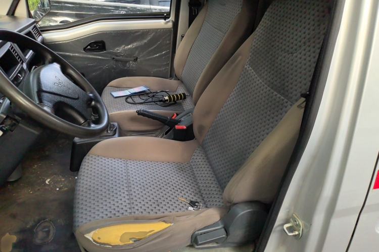 Used Wuling Zhiguang 2020 1.2L Van Utility Model China VI Emission Standard 2 Seats LSI Left Rear Seat