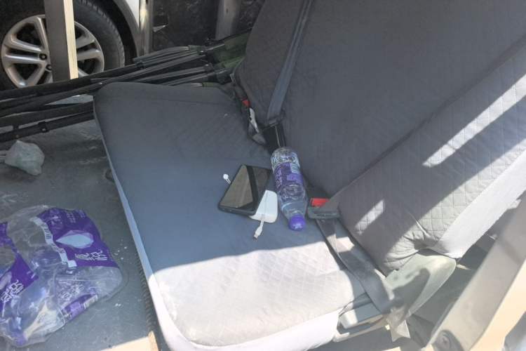 Used Wuling Zhiguang 2020 1.2L Practical Model China VI LSI Left Rear Seat