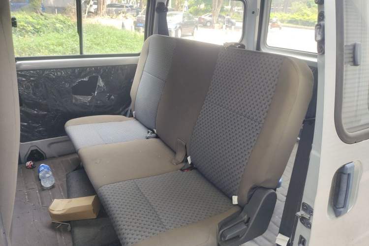 Used Wuling Zhiguang 2020 1.2L Practical Model China VI LSI Left Rear Seat
