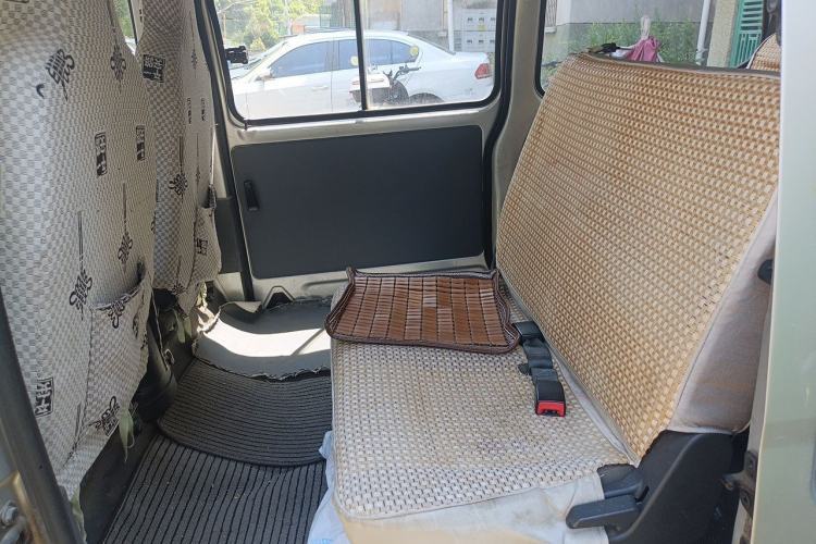 Used Wuling Zhiguang 2020 1.2L Practical Model China VI LSI Left Rear Seat