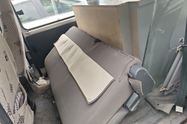 Used Wuling Zhiguang 2020 1.2L Practical Model China VI LSI Left Rear Seat