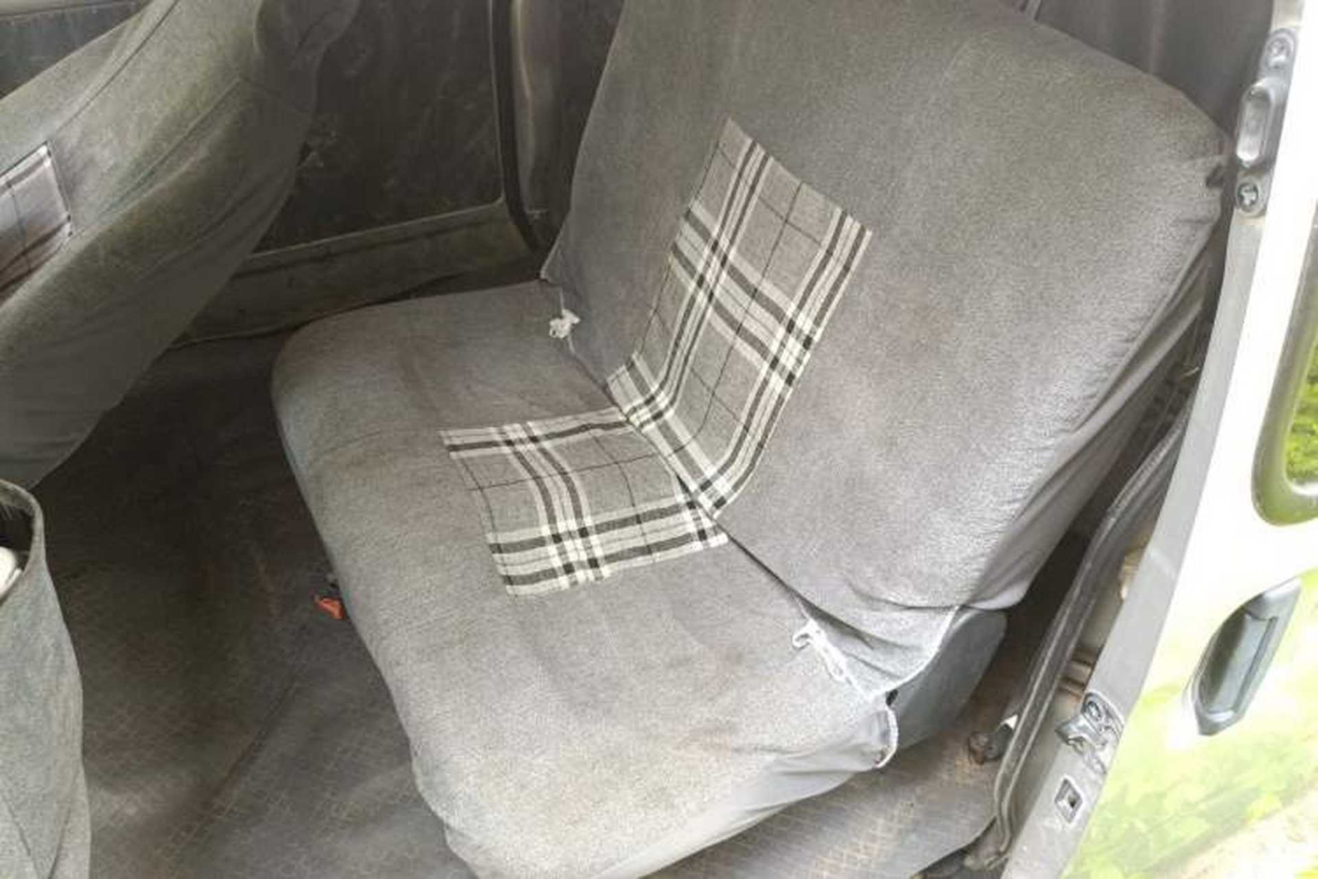 Used Wuling Zhiguang 2020 1.2L Practical Model China VI LSI Left Rear Seat