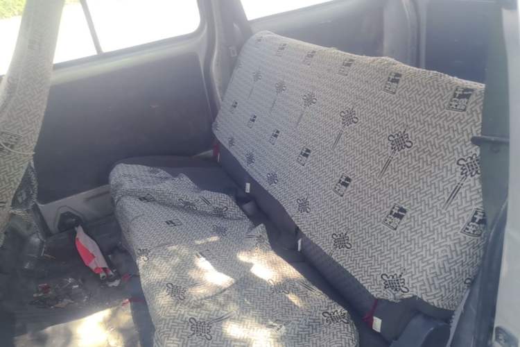 Used Wuling Zhiguang 2020 1.2L Practical Model China VI LSI Left Rear Seat