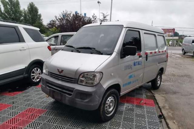 Used Wuling Zhiguang 2020 1.2L Van Utility Model China VI Emission Standard 2 Seats LSI