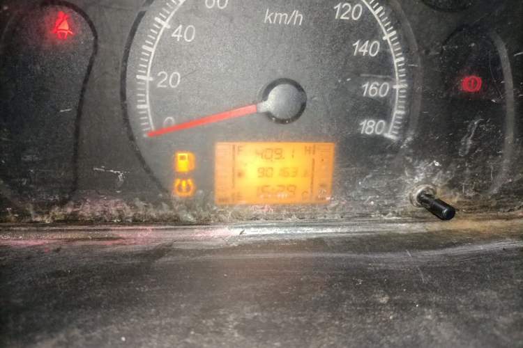 Used Wuling Zhiguang 2020 1.2L Practical Model China VI LSI Odometer Close Up
