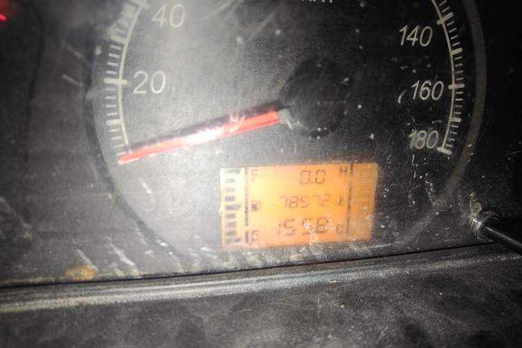 Used Wuling Zhiguang 2020 1.2L Practical Model China VI LSI Odometer Close Up