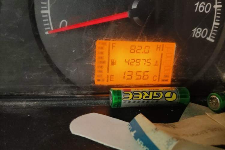 Used Wuling Zhiguang 2020 1.2L Practical Model China VI LSI Odometer Close Up