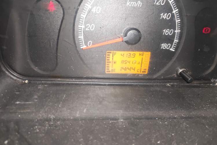 Used Wuling Zhiguang 2020 1.2L Practical Model China VI LSI Odometer Close Up