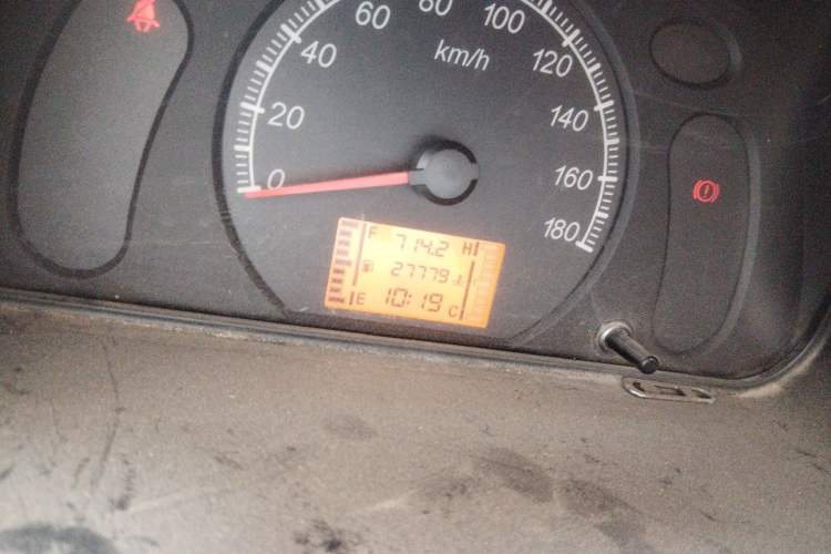 Used Wuling Zhiguang 2020 1.2L Practical Model China VI LSI Odometer Close Up