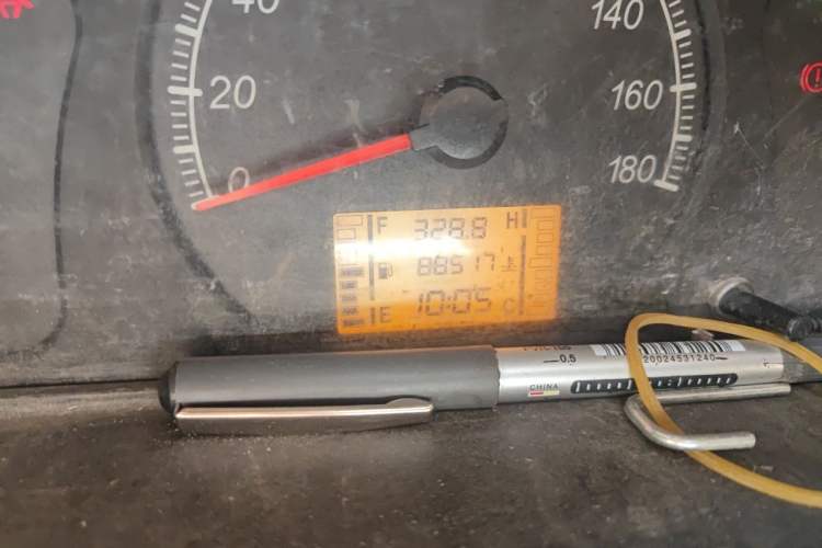 Used Wuling Zhiguang 2020 1.2L Practical Model China VI LSI Odometer Close Up