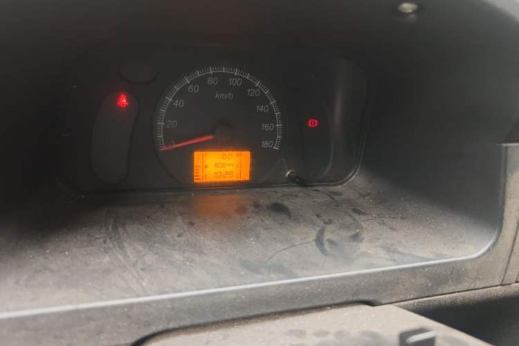 Used Wuling Zhiguang 2020 1.2L Practical Model China VI LSI Odometer Close Up