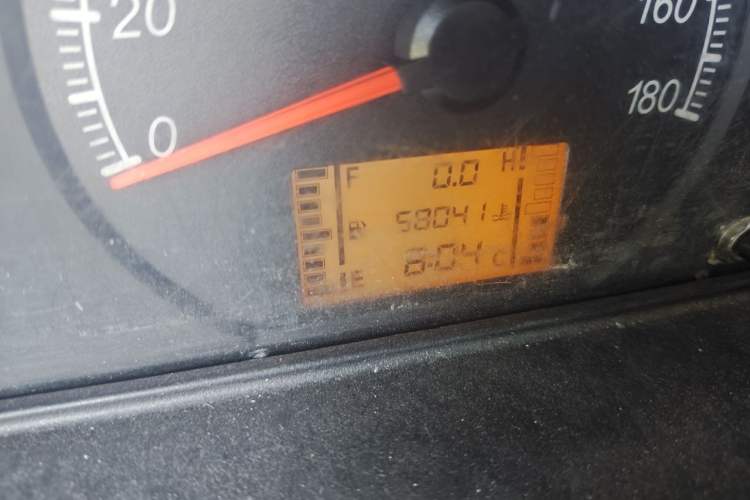 Used Wuling Zhiguang 2020 1.2L Practical Model China VI LSI Odometer Close Up