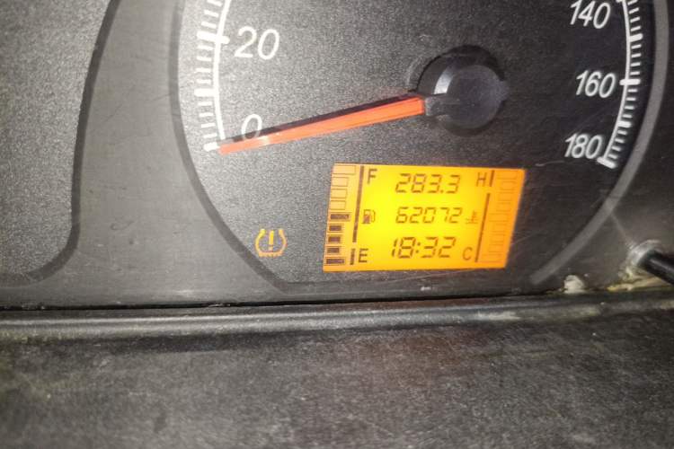 Used Wuling Zhiguang 2020 1.2L Practical Model China VI LSI Odometer Close Up