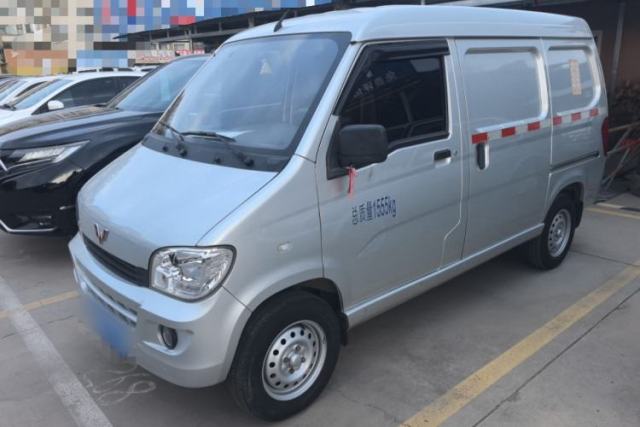Used Wuling Zhiguang 2020 1.2L Van Utility Model China VI Emission Standard 2 Seats LSI