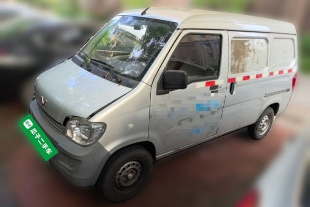 Used Wuling Zhiguang 2020 1.2L Van Utility Model China VI Emission Standard 2 Seats LSI