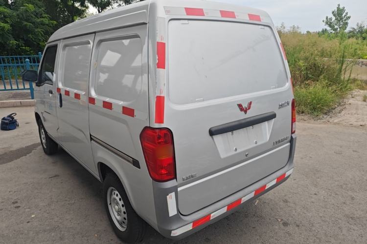 Used Wuling Zhiguang 2020 1.2L Van Utility Model China VI Emission Standard 2 Seats LSI Rear Left 45 Deg