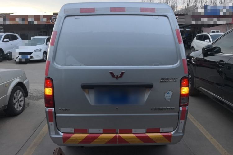 Used Wuling Zhiguang 2020 1.2L Van Utility Model China VI Emission Standard 2 Seats LSI Rear