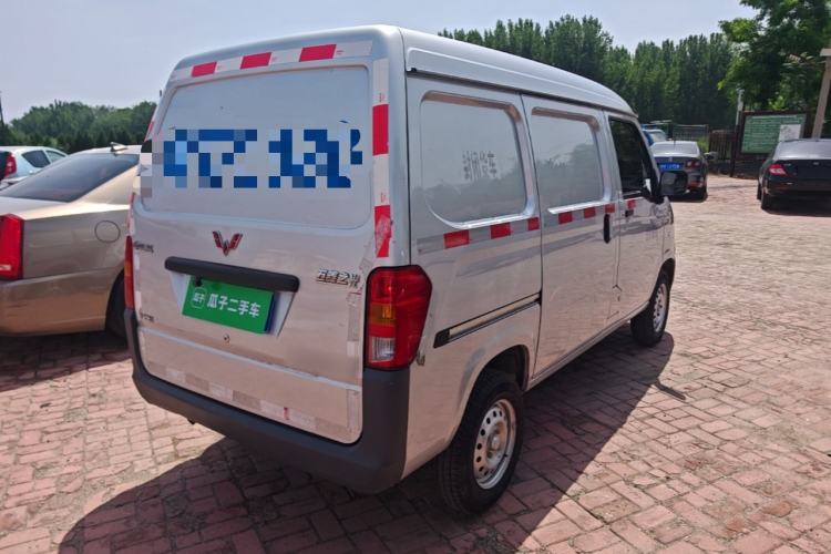 Used Wuling Zhiguang 2020 1.2L Van Utility Model China VI Emission Standard 2 Seats LSI Rear Right 45 Deg