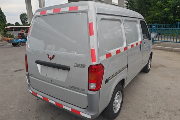 Used Wuling Zhiguang 2020 1.2L Van Utility Model China VI Emission Standard 2 Seats LSI Rear Right 45 Deg