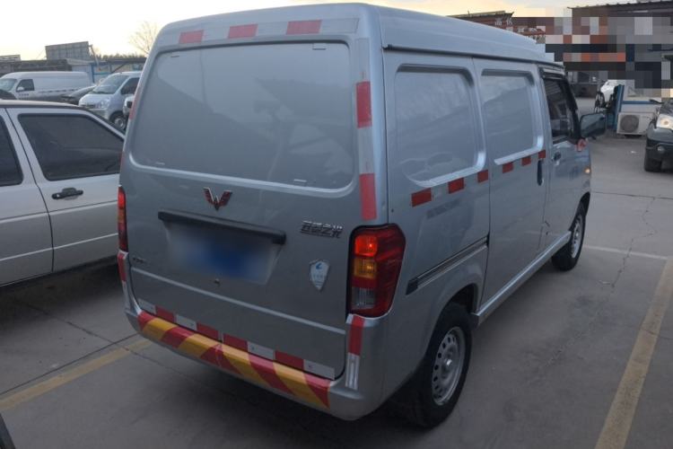 Used Wuling Zhiguang 2020 1.2L Van Utility Model China VI Emission Standard 2 Seats LSI Rear Right 45 Deg