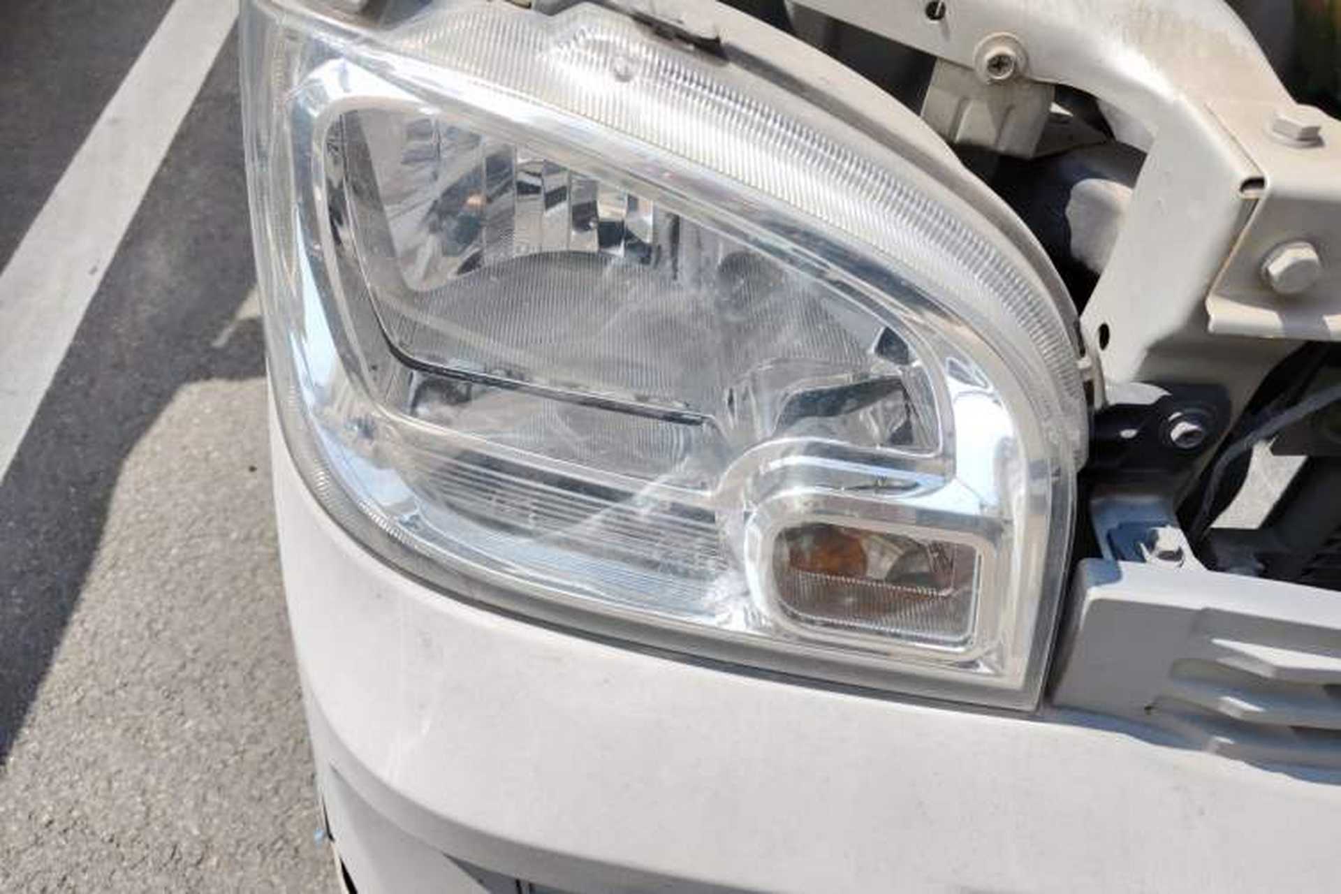 Used Wuling Zhiguang 2020 1.2L Practical Model China VI LSI Right Front Headlight