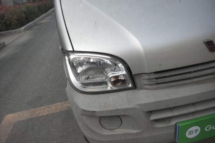 Used Wuling Zhiguang 2020 1.2L Practical Model China VI LSI Right Front Headlight