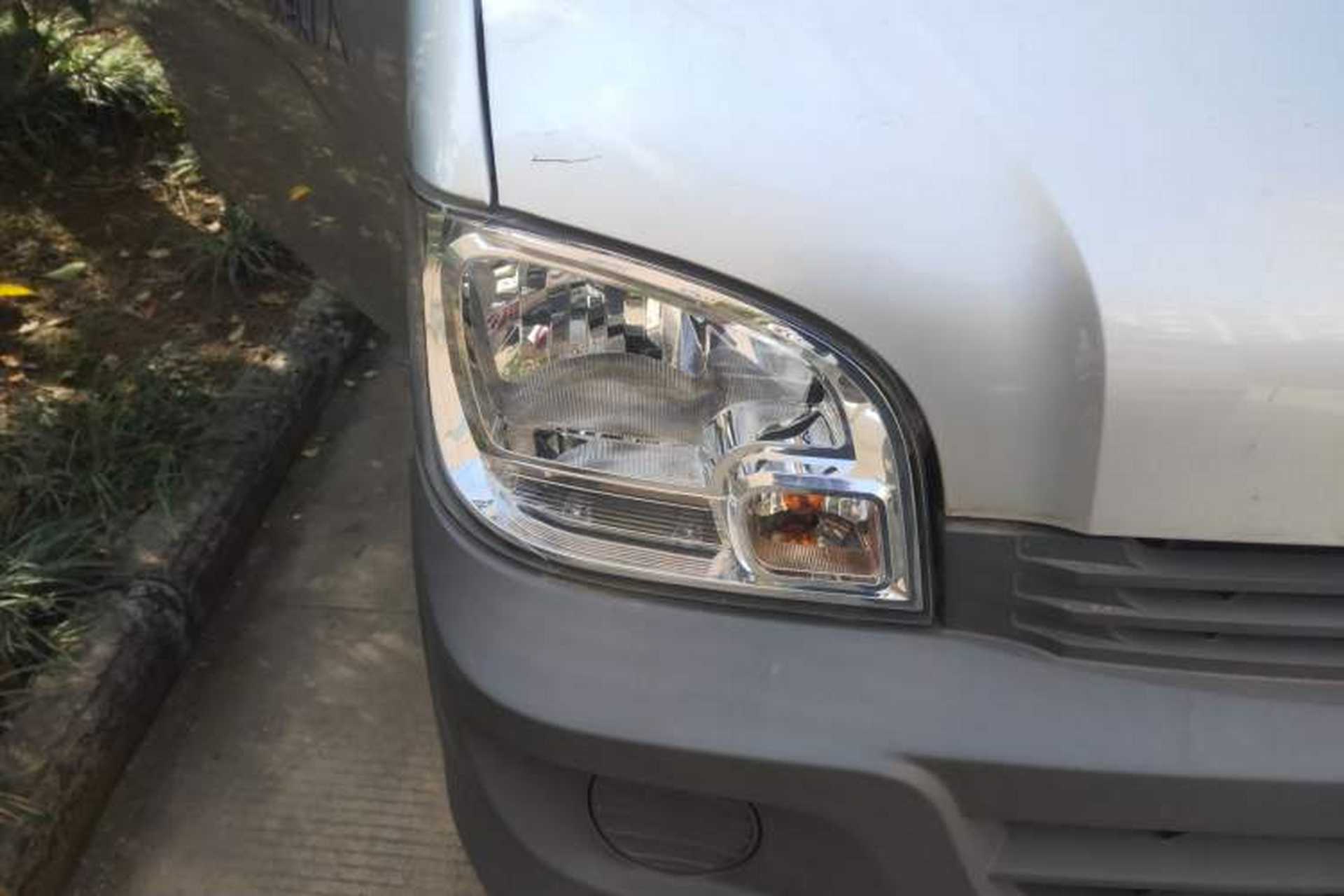 Used Wuling Zhiguang 2020 1.2L Practical Model China VI LSI Right Front Headlight