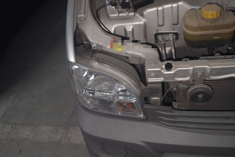 Used Wuling Zhiguang 2020 1.2L Practical Model China VI LSI Right Front Headlight