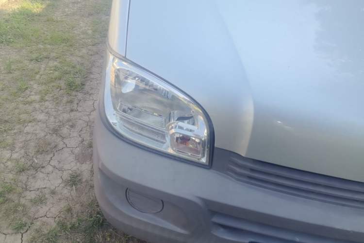 Used Wuling Zhiguang 2020 1.2L Practical Model China VI LSI Right Front Headlight