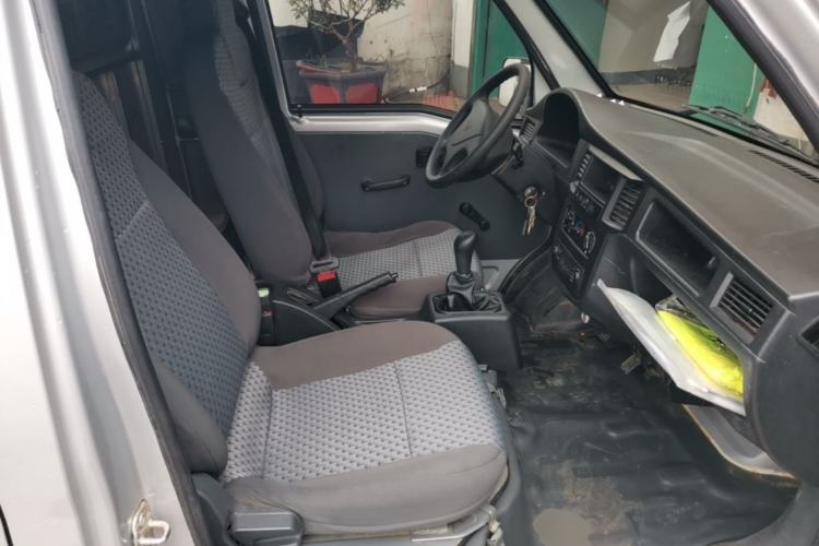 Used Wuling Zhiguang 2020 1.2L Van Utility Model China VI Emission Standard 2 Seats LSI Right Front Seat