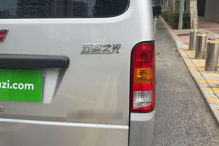 Used Wuling Zhiguang 2020 1.2L Practical Model China VI LSI Right Rear Taillight