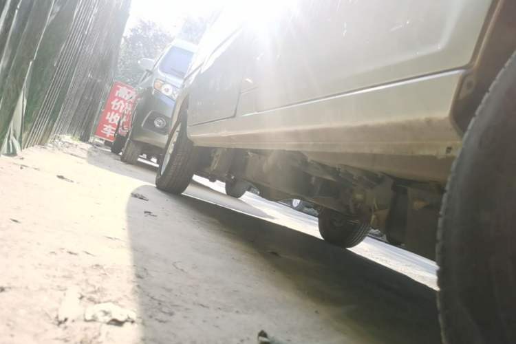 Used Wuling Zhiguang 2020 1.2L Practical Model China VI LSI Right Side Sill