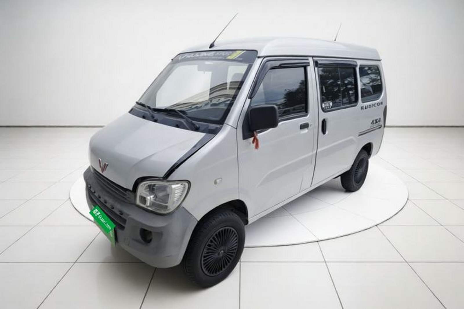 Фото Wuling с площадки