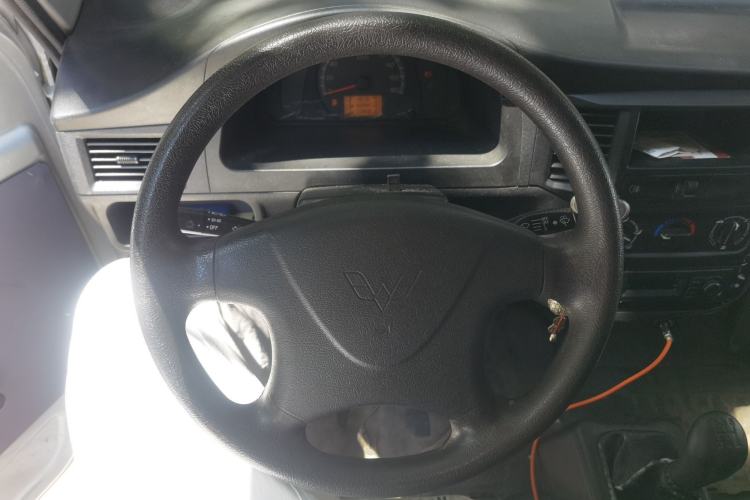 Used Wuling Zhiguang 2020 1.2L Practical Model China VI LSI Steering Wheel