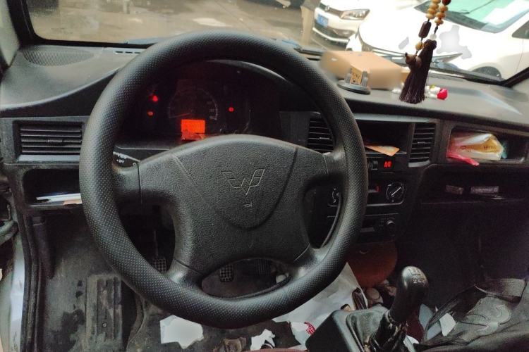 Used Wuling Zhiguang 2020 1.2L Practical Model China VI LSI Steering Wheel