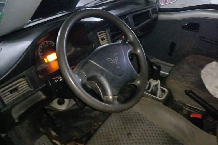 Used Wuling Zhiguang 2020 1.2L Practical Model China VI LSI Steering Wheel