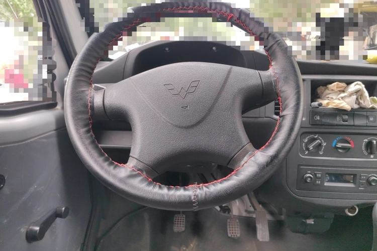 Used Wuling Zhiguang 2020 1.2L Practical Model China VI LSI Steering Wheel